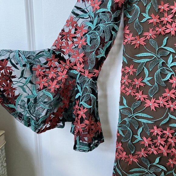 Elliatt Dress Womens Floral Lace Pink Blue Trumpet Bell Sleeve Mod Retro Wedding - Picture 3 of 12